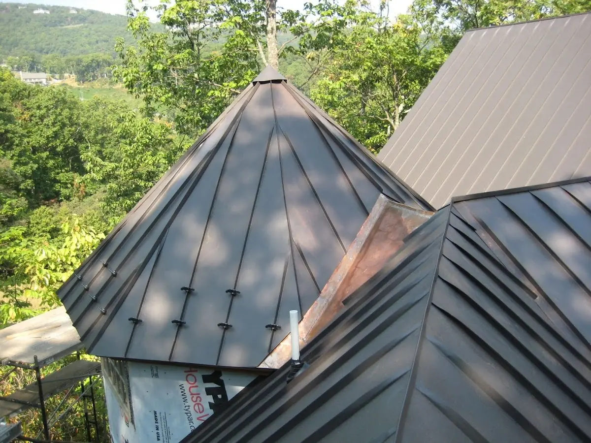 Professional Gutter Cleaning by Craftsman Roofing in Highland
